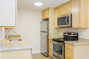 featured image of 2700 Ne 125th St
