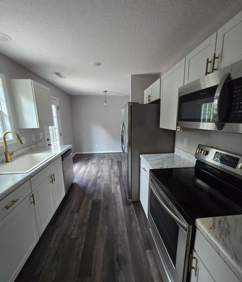 85 Mary Dr - Photo 6 of 16