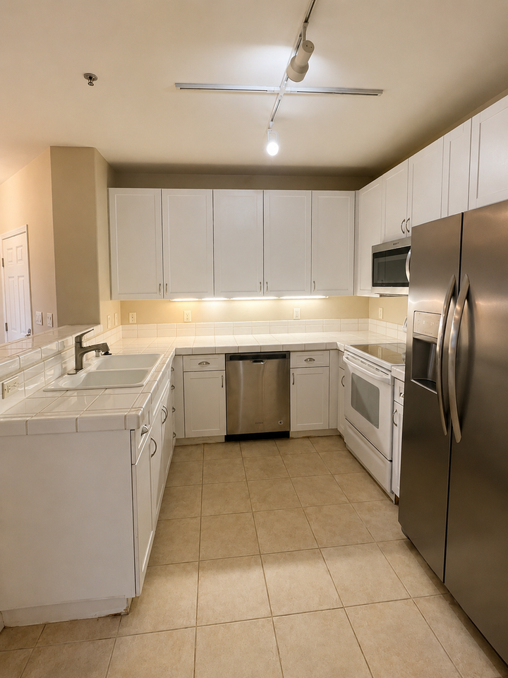1601 India St #312 - Photo 4 of 11