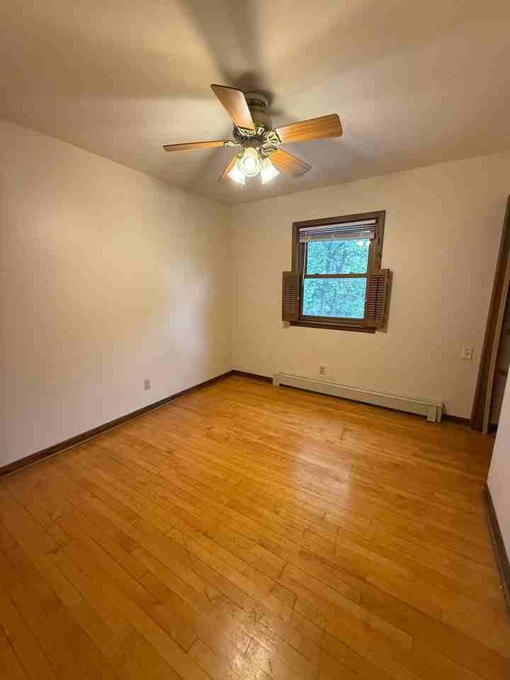 1816 1/2 10th St E - Photo 7 of 12