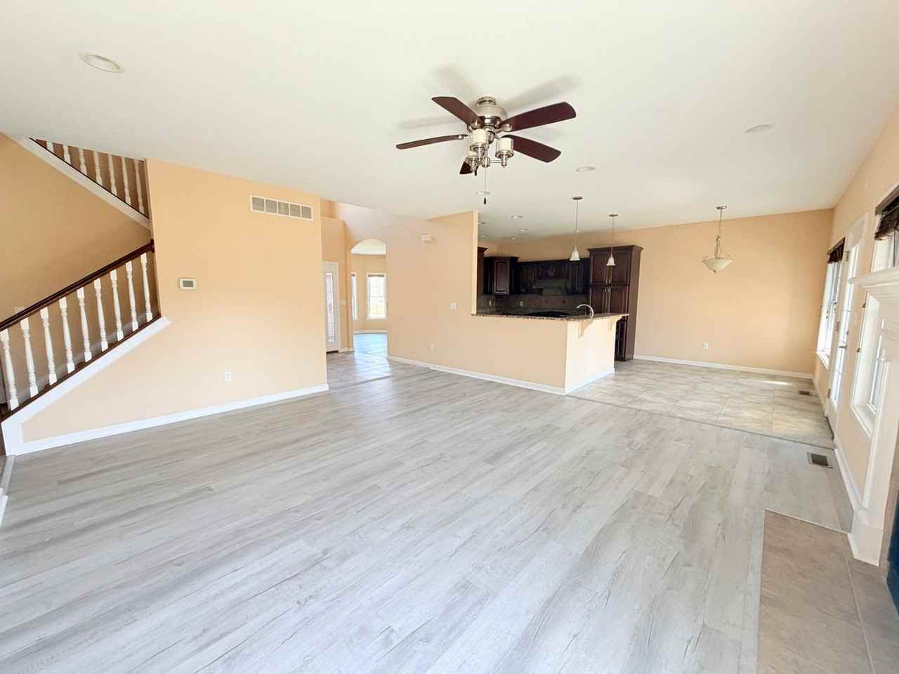 2073 Pawnee Trl - Photo 5 of 38