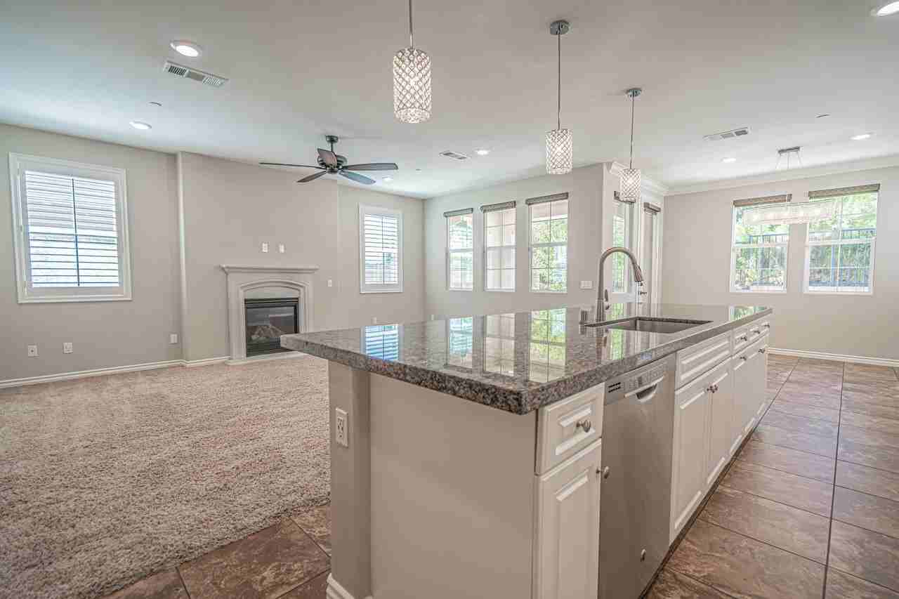 29052 N West Hills Dr - Photo 6 of 36
