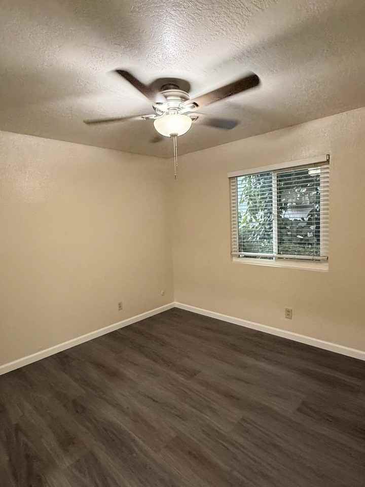 0753 - 216 W Sac - Photo 5 of 21