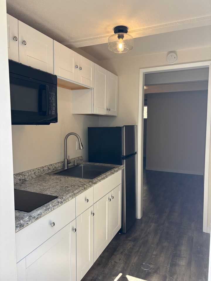 574 Belden St #574 - Photo 3 of 9