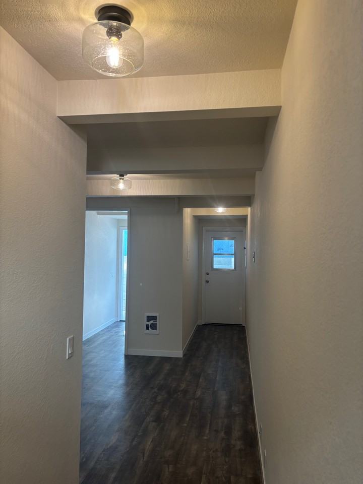 574 Belden St #574 - Photo 4 of 9