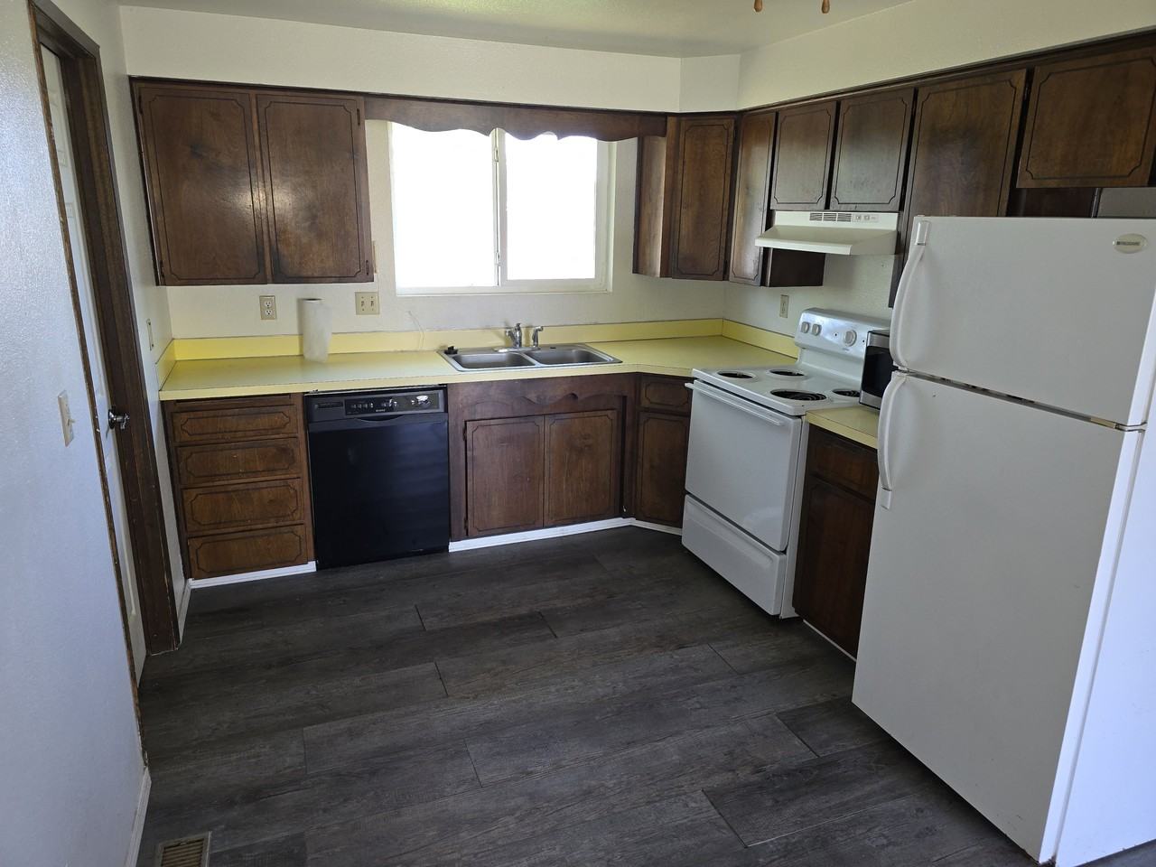 3710 W 15th Ave #3710 - Photo 2 of 7