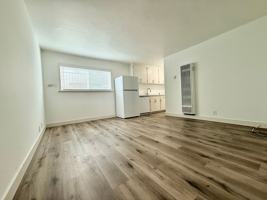 featured image of 1239 Oak Grove Ave
