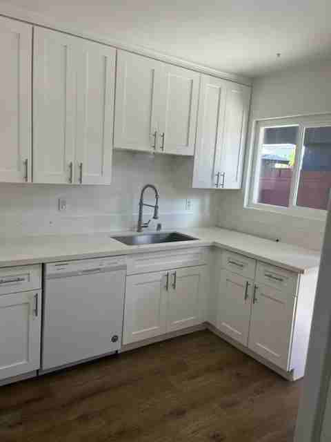 563 Emory St #1 - Photo 3 of 8