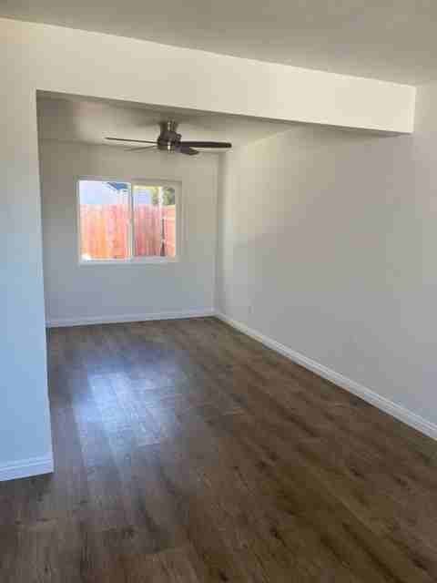 563 Emory St #1 - Photo 5 of 8