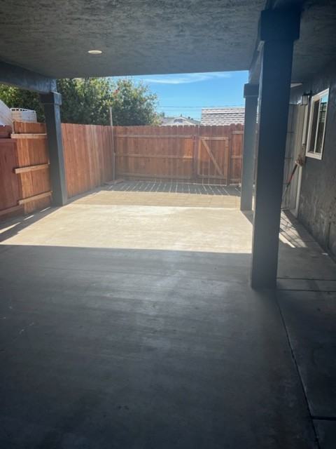563 Emory St #1 - Photo 6 of 8