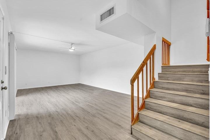 3319 Spanish Wells Drive - Photo 5 of 8