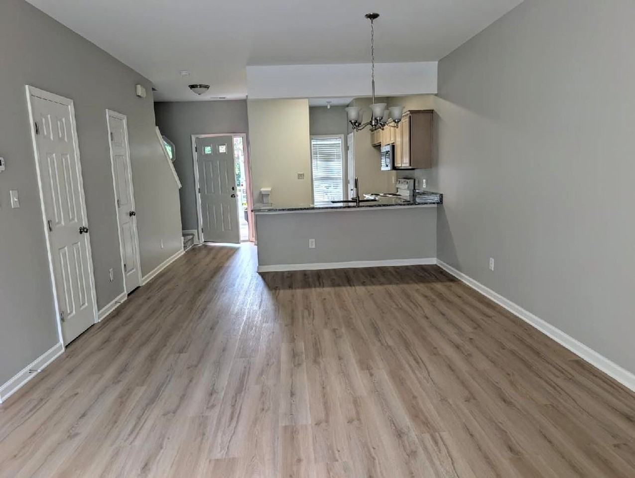 115 Ross Moore Ave - Photo 5 of 15