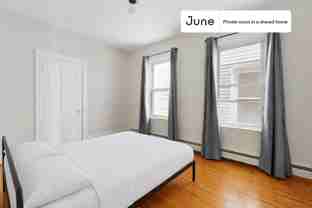 71 School St #B - Photo 1 of 1