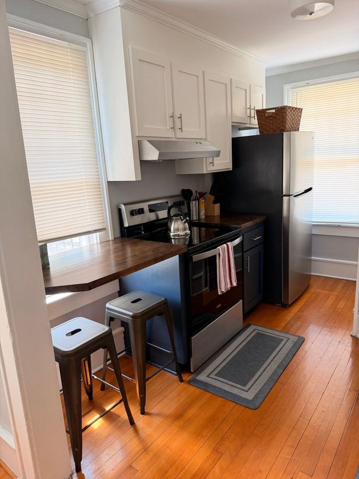 22 W Earle Street - Photo 5 of 15