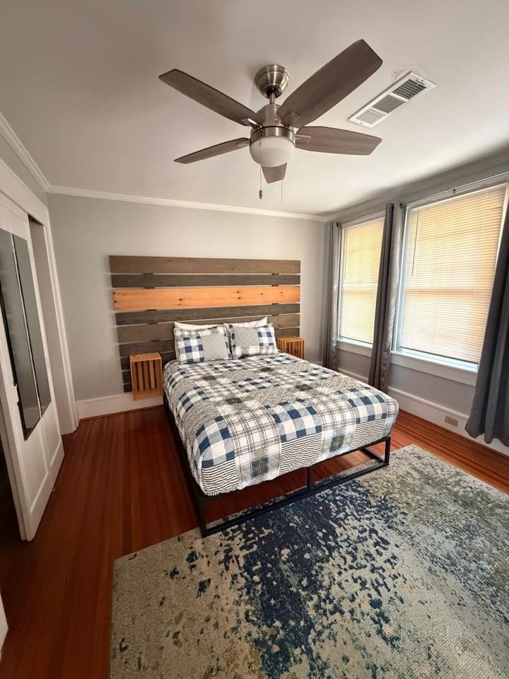 22 W Earle Street - Photo 7 of 15