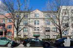 featured image of 540 W Wellington Ave #207