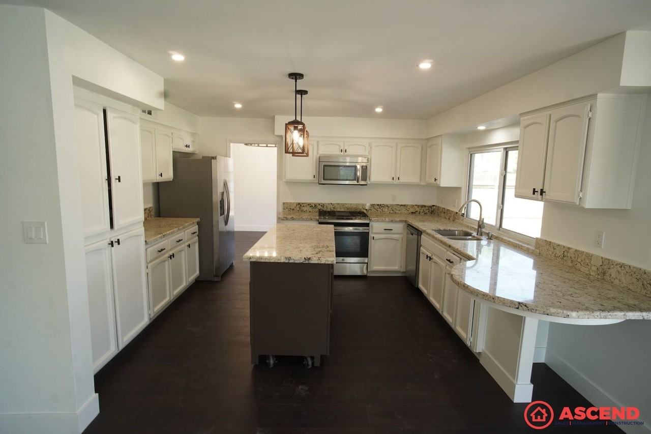 11418 Jenlee Ave - Photo 6 of 24