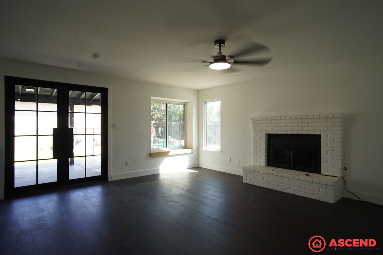 11418 Jenlee Ave - Photo 7 of 24