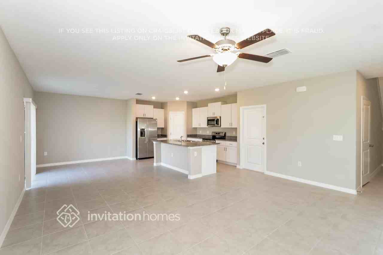 2262 Treesdale Ave - Photo 6 of 18