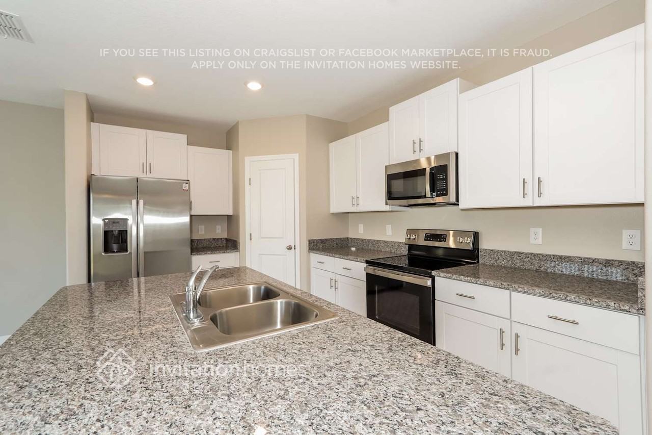 2262 Treesdale Ave - Photo 7 of 18