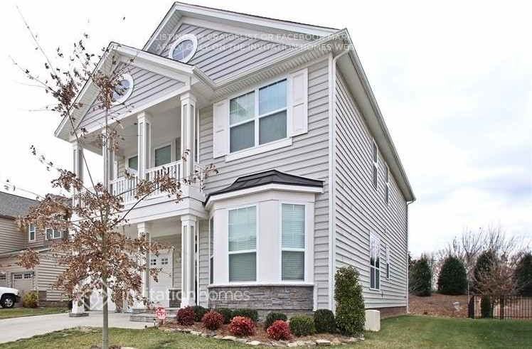 1004 Baybrook Dr - Photo 2 of 18