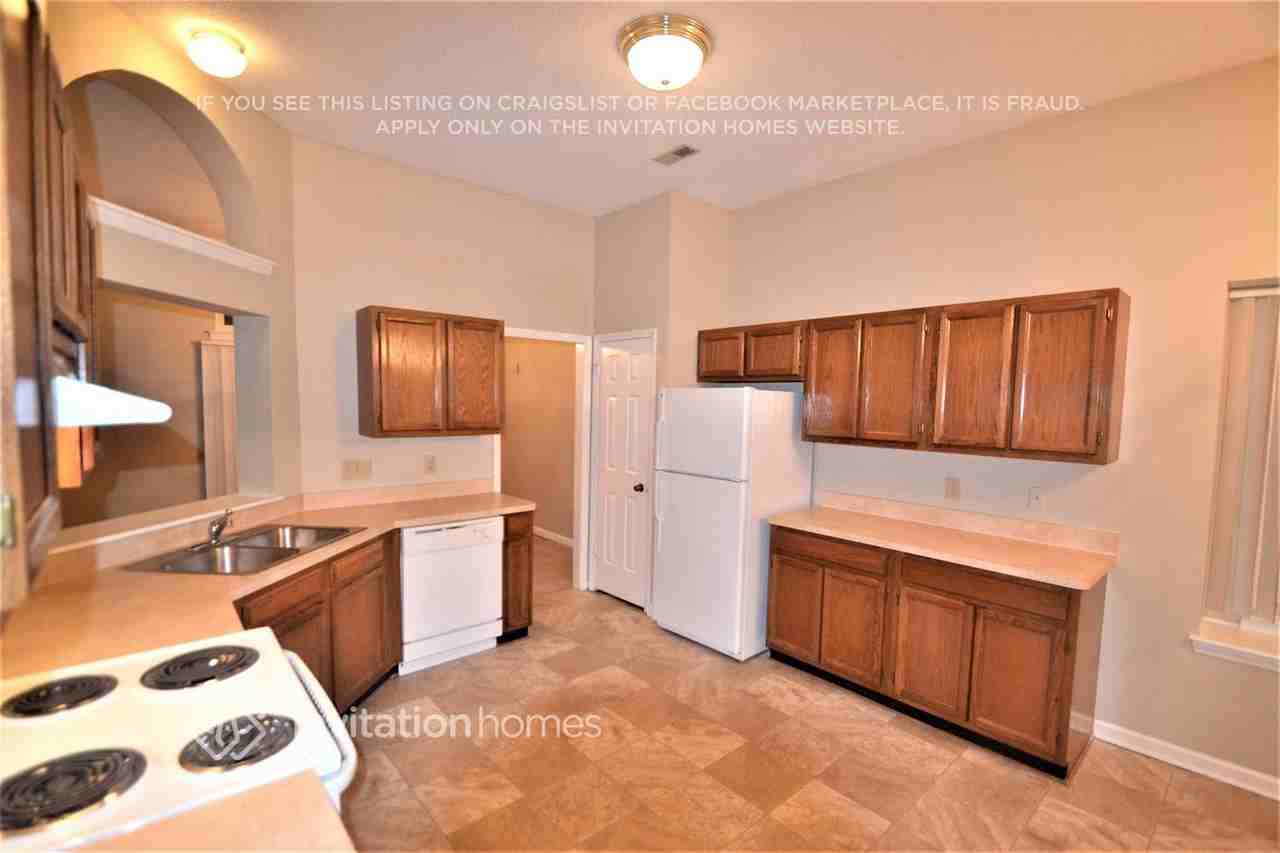 15314 Bexley Pl - Photo 3 of 13