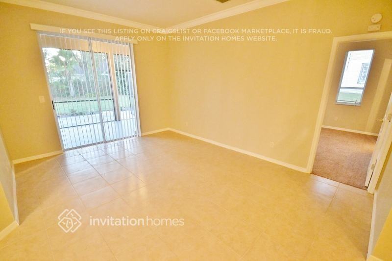 3942 Appletree Dr - Photo 3 of 12