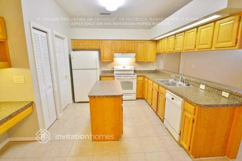 3942 Appletree Dr - Photo 4 of 12