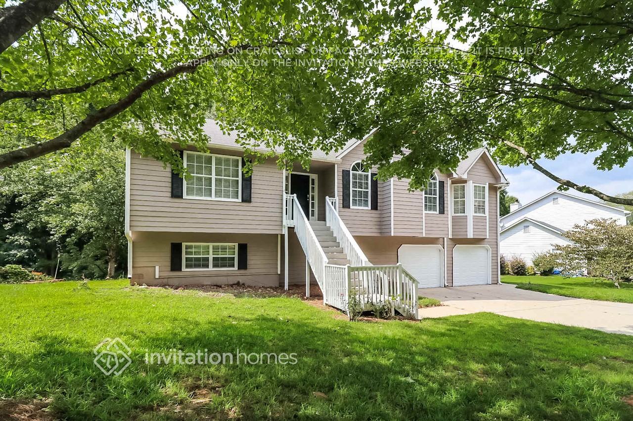 2643 Abbotts Glen Dr Nw - Photo 2 of 15