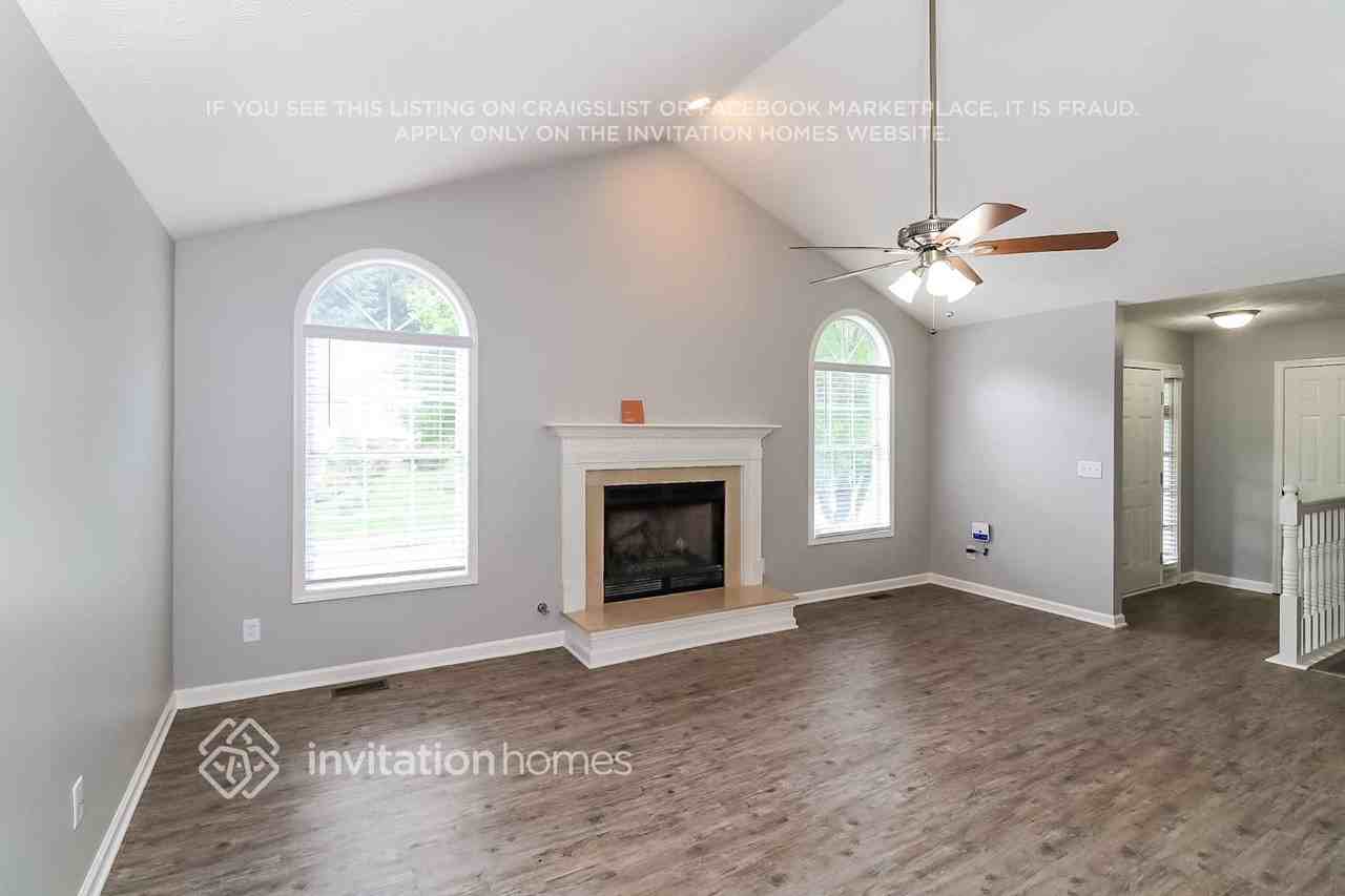 2643 Abbotts Glen Dr Nw - Photo 4 of 15