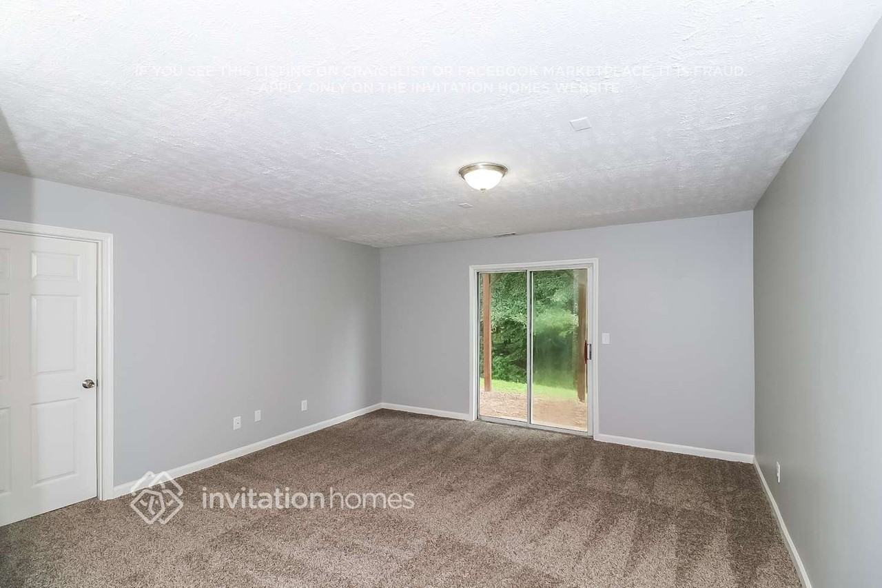 2643 Abbotts Glen Dr Nw - Photo 6 of 15