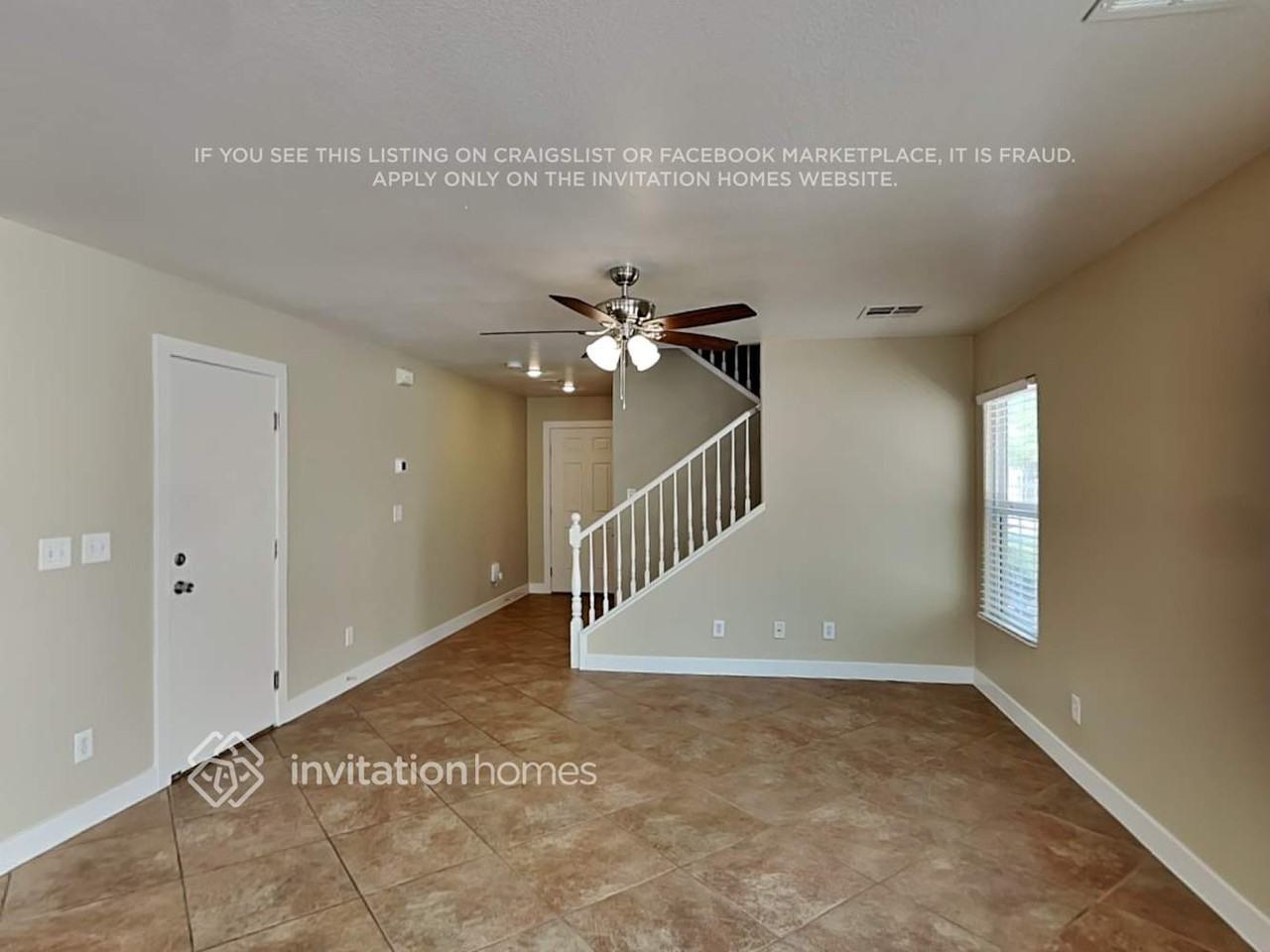 133 Gilliflower Ave - Photo 4 of 19