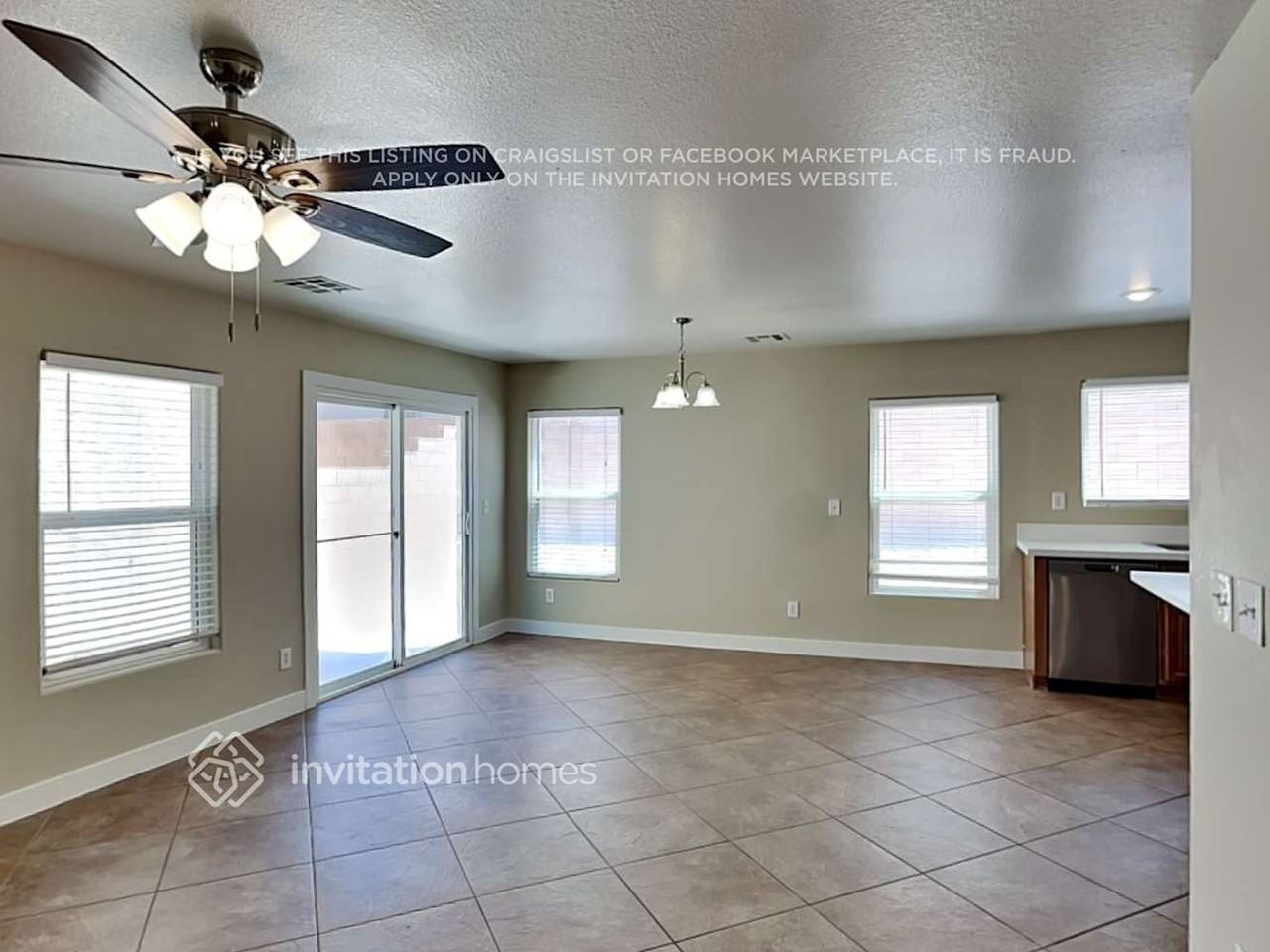 133 Gilliflower Ave - Photo 5 of 19