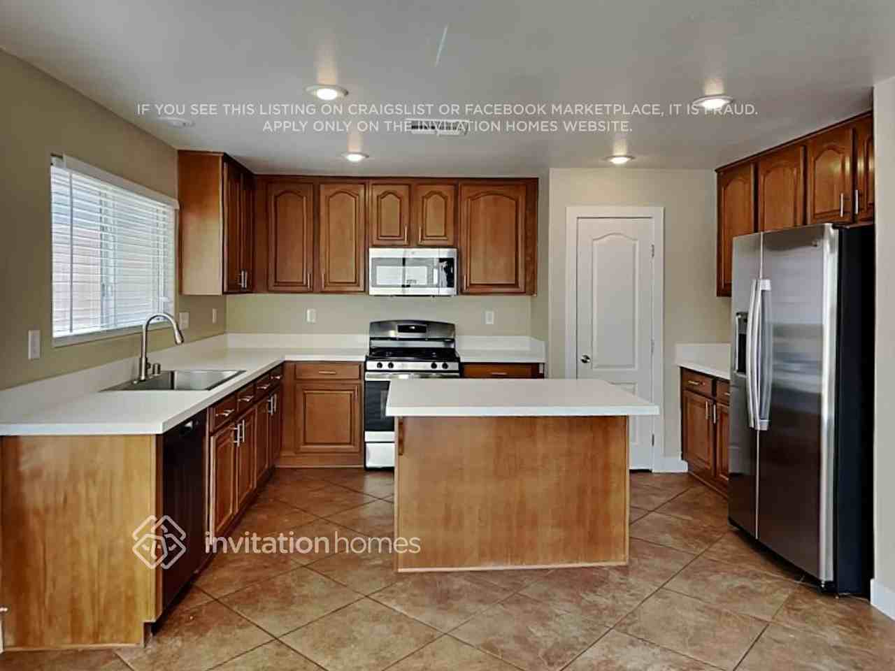 133 Gilliflower Ave - Photo 6 of 19