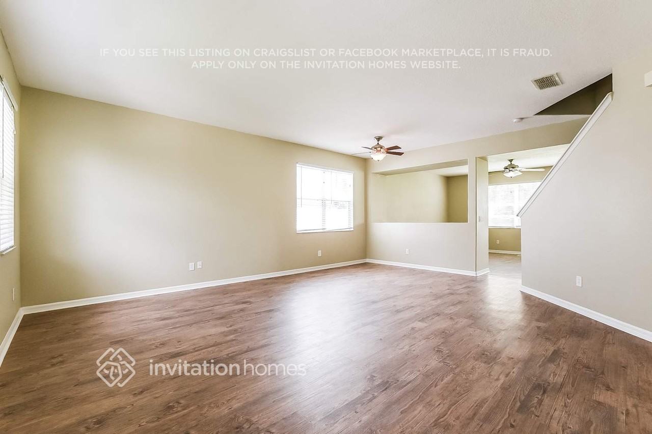15364 Galbi Dr - Photo 4 of 18