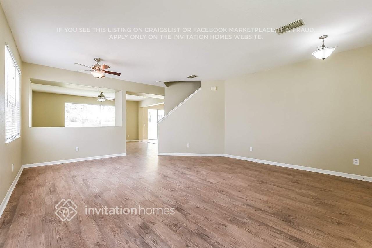 15364 Galbi Dr - Photo 5 of 18