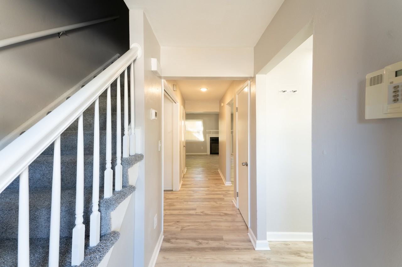 430 Peregrine St #1 - Photo 5 of 38