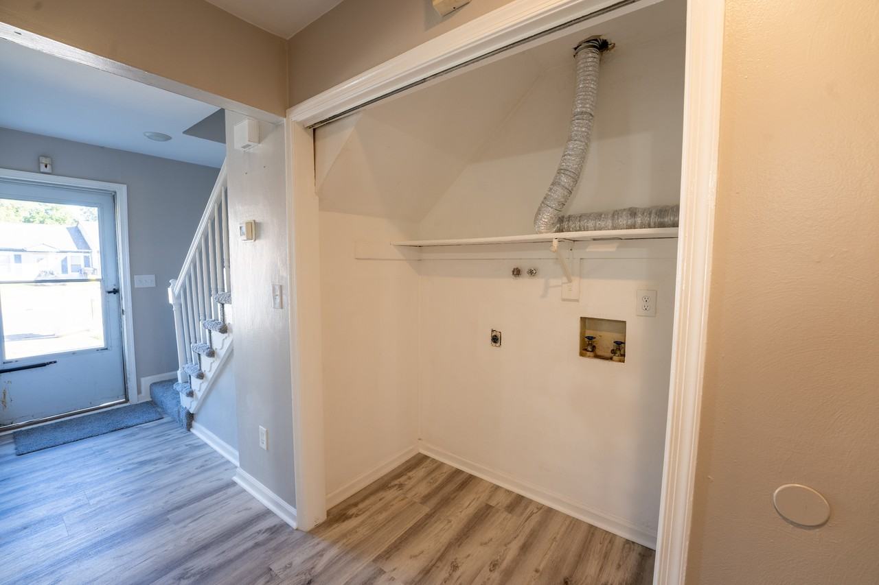 430 Peregrine St #1 - Photo 7 of 38