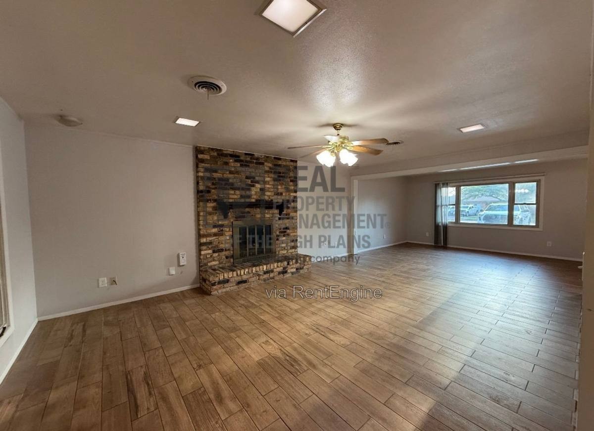 4426 Mesa Cir - Photo 2 of 10