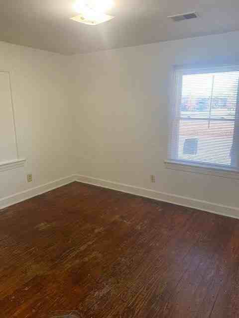 504 Davenport St #A - Photo 7 of 8