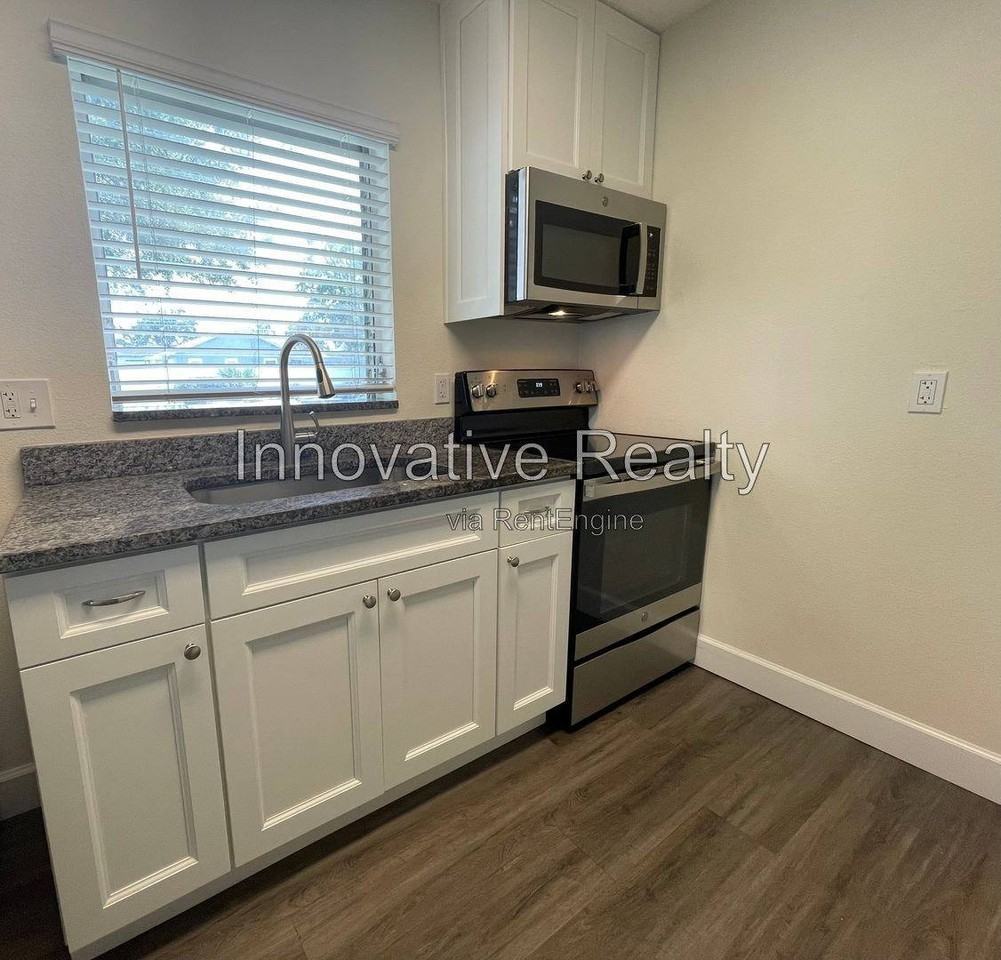 5226 Davisson Ave - Photo 5 of 16