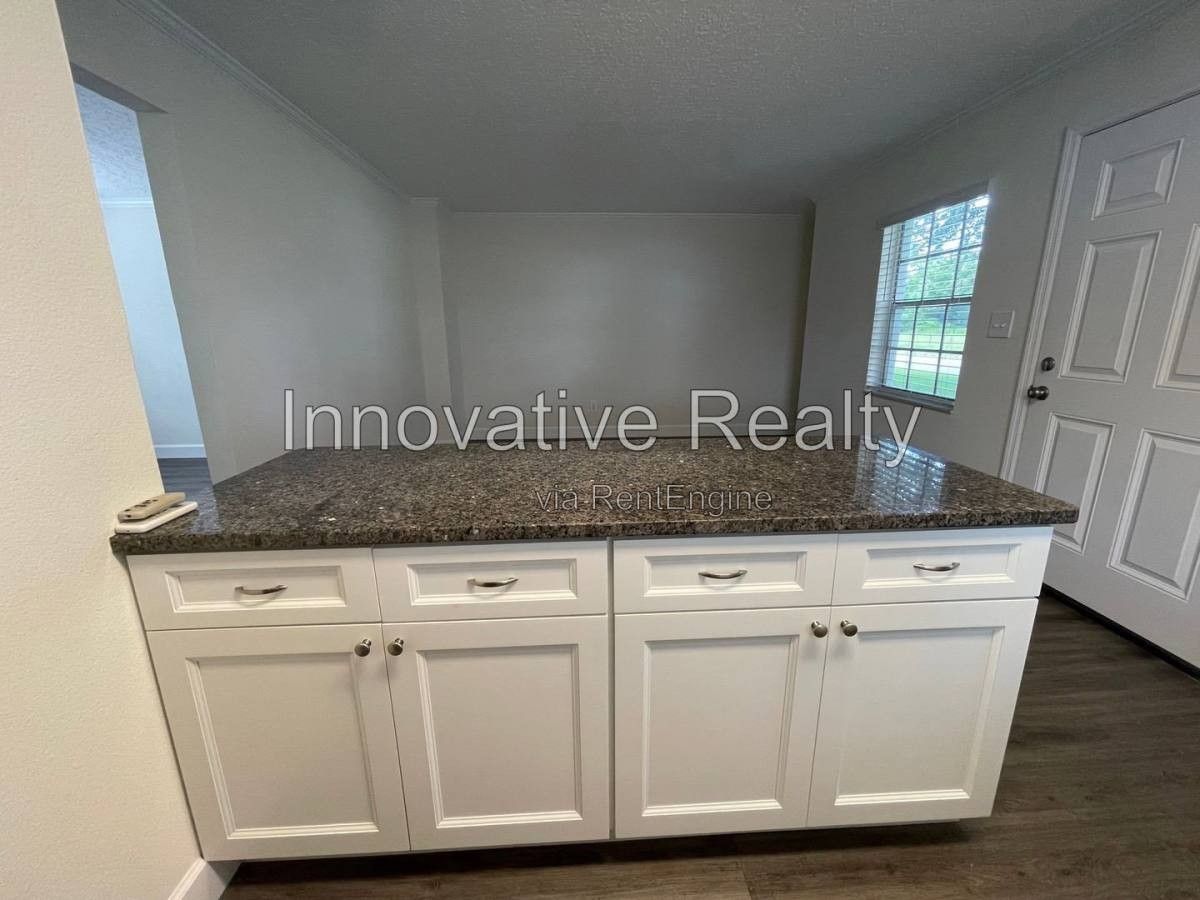 5226 Davisson Ave - Photo 7 of 16