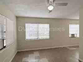 featured image of 2404 10th St W #1