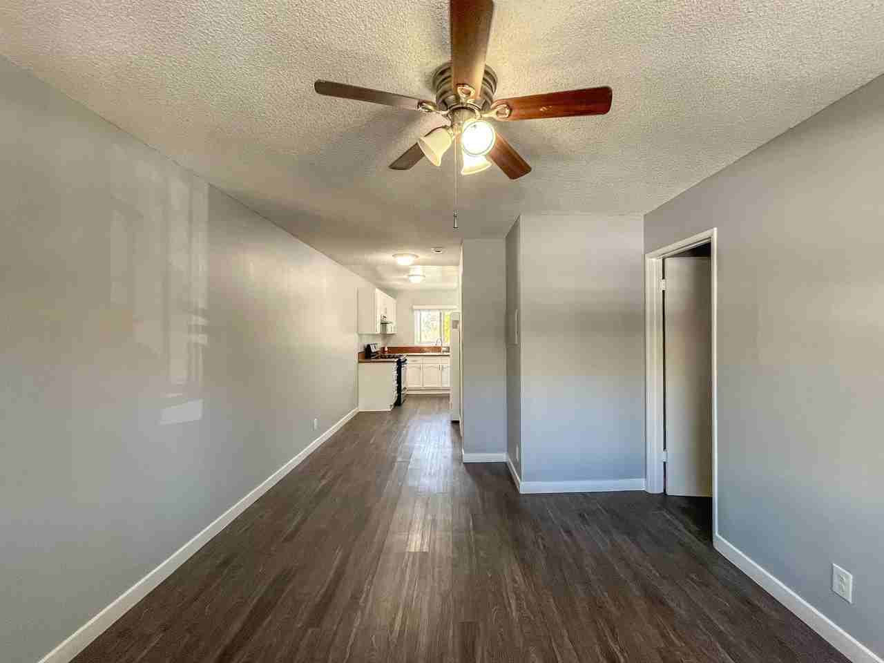124 E 12th St - Photo 3 of 11