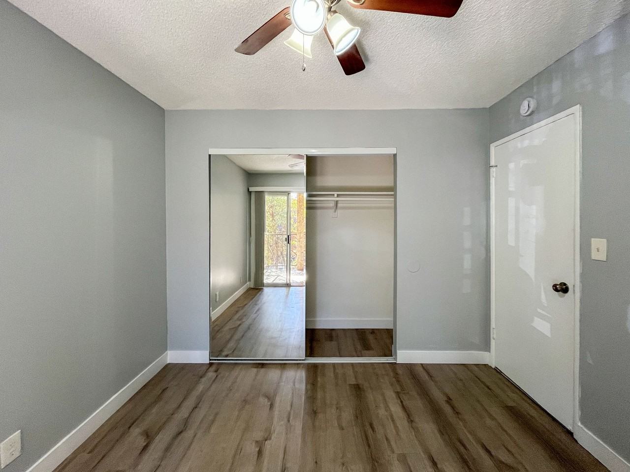 124 E 12th St - Photo 5 of 11