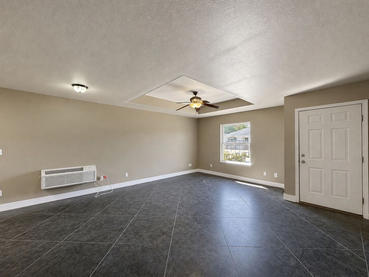 25 Sophie Jo Ln - Photo 3 of 16