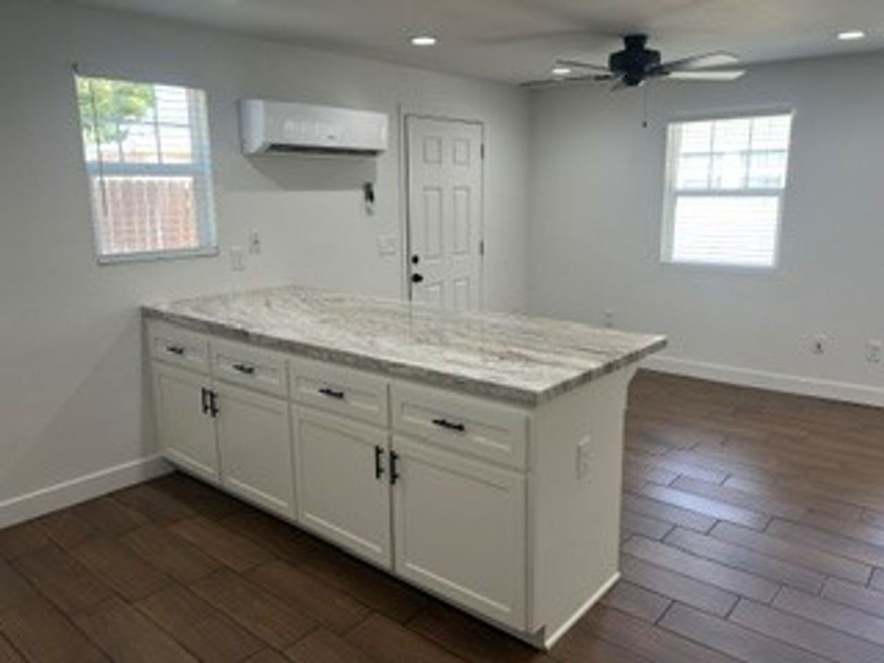 2701 San Emidio St #B - Photo 2 of 11