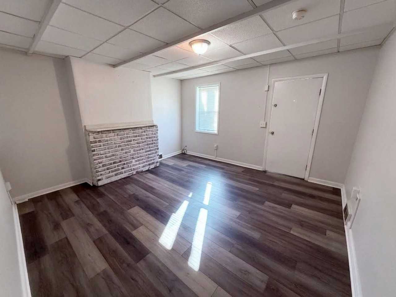 4403 Davison St - Photo 3 of 17