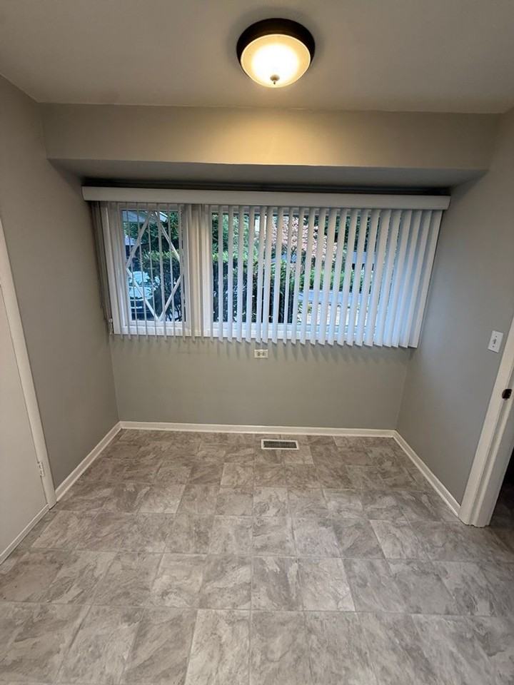 6542 Sw Seymour St - Photo 3 of 17