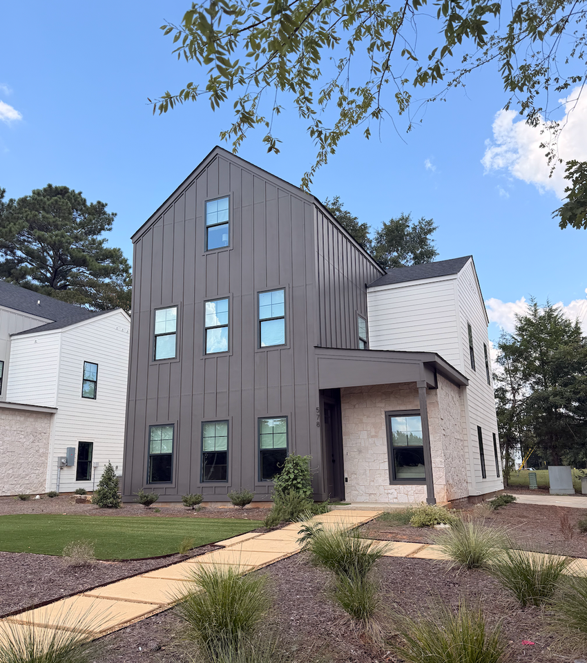 578 Pride Ave